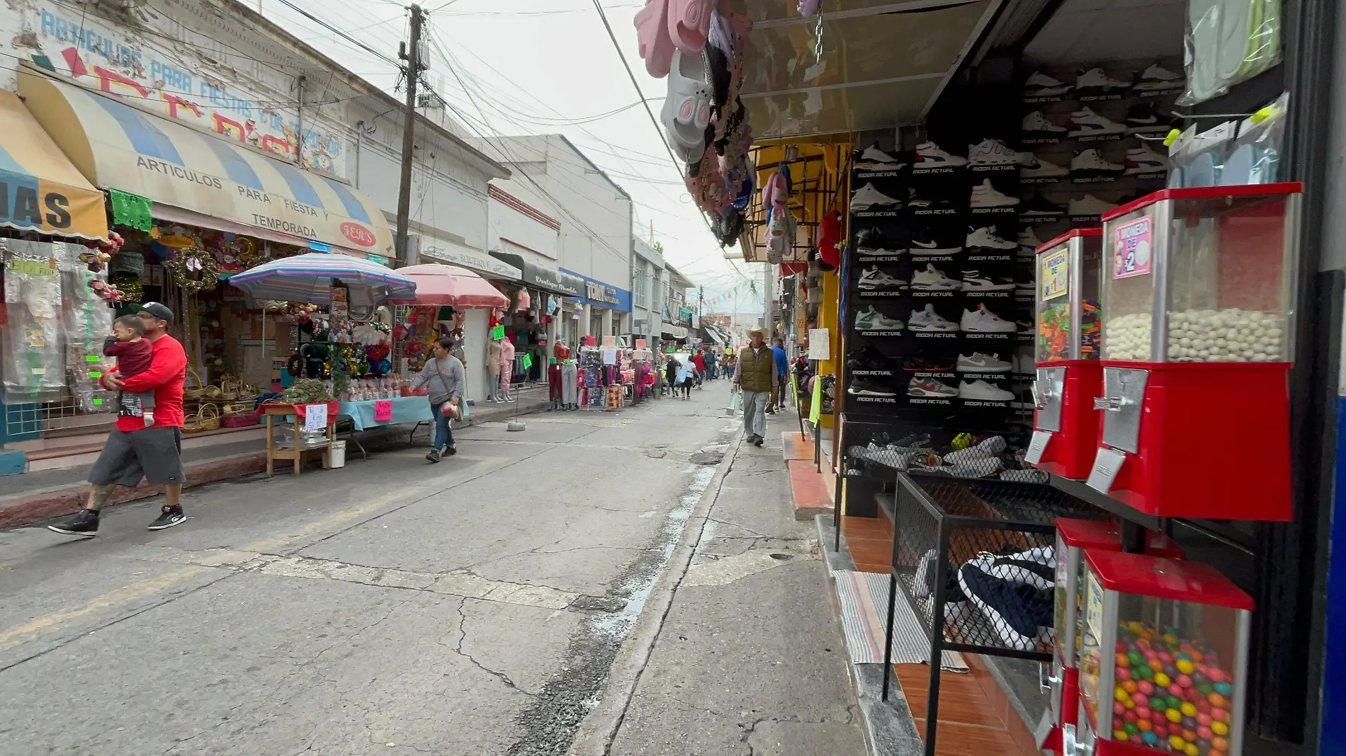 negocios en las calles del centro de Cuautla-Ofelia Espinoza